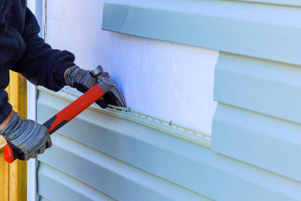 Reliable Emergency Siding Repair contractor in Zephyrhills, FL by Squared Siding